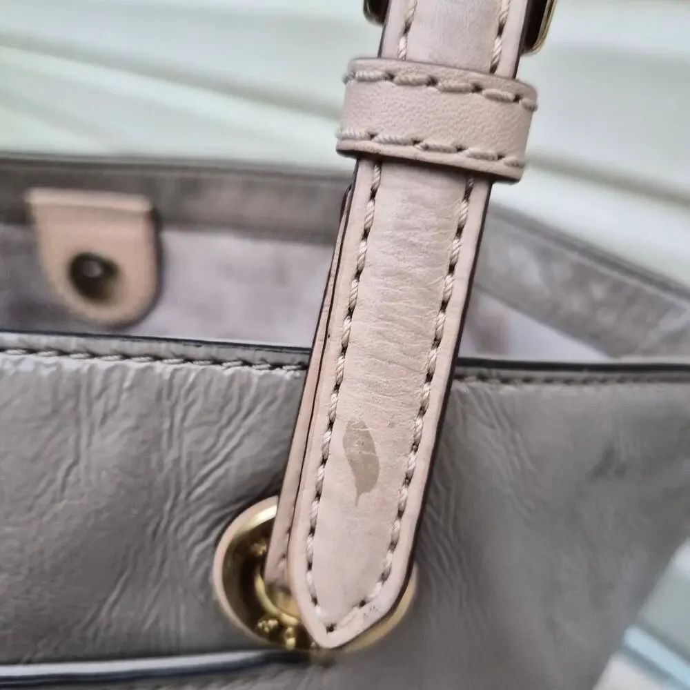 Michael Kors Voyager EW‎ Tote Leather Shoulder Bag